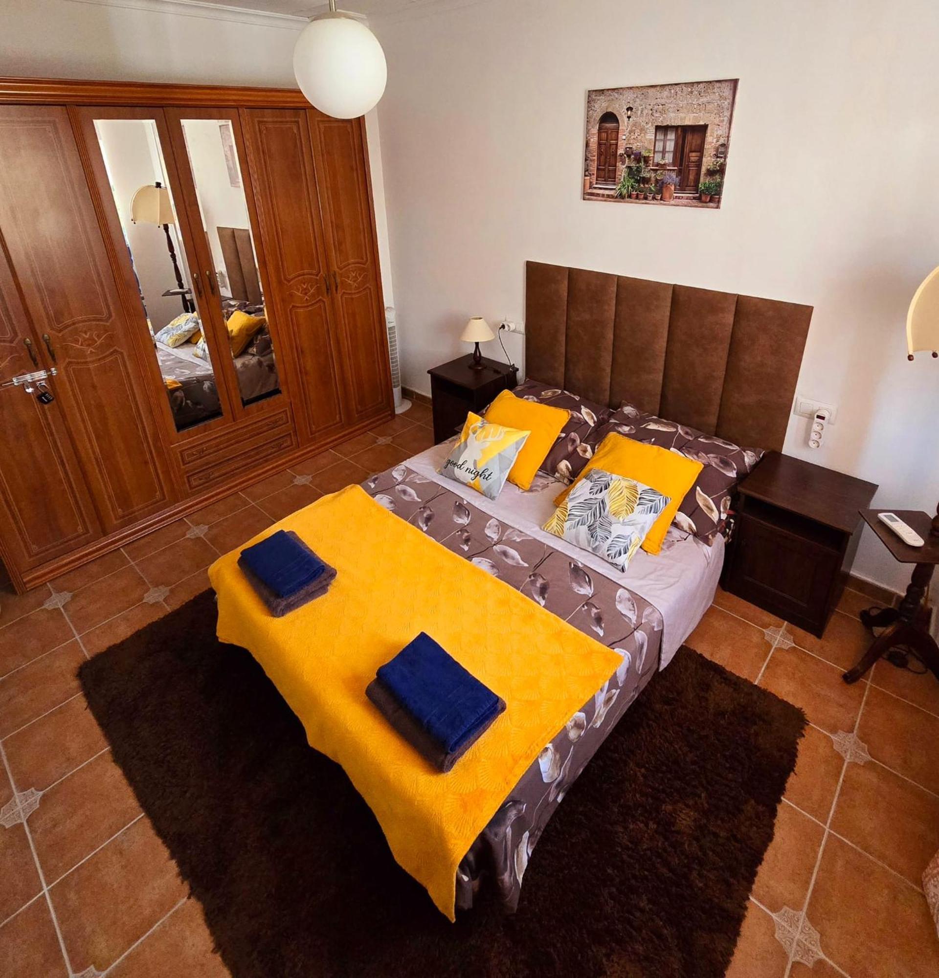 Holiday House - Casa De Monica Кульера Экстерьер фото
